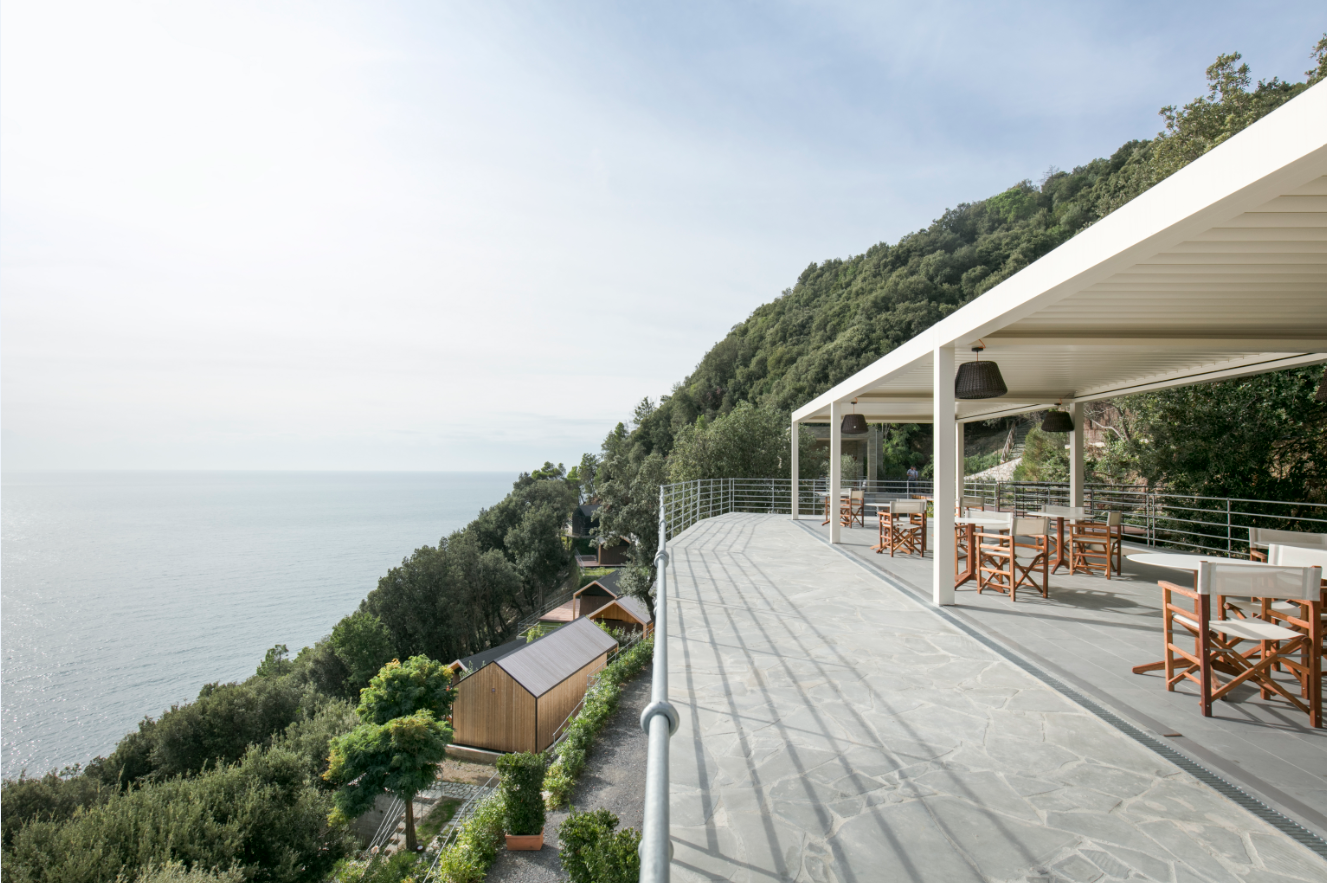 Around the world in five new colours: Corradi presents the latest trends for outdoor structures