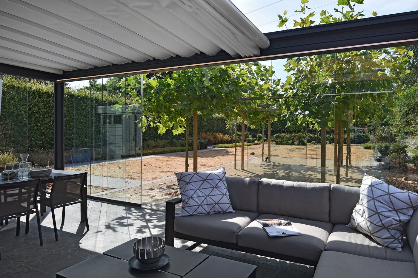 Shade and energy saving: Corradi's solutions to regulate light and create comfort spaces